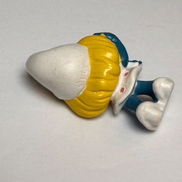 Vintage Bully Smurfette Fixing Hair – West Germany – Peyo Smurfs - Picture 9 of 9